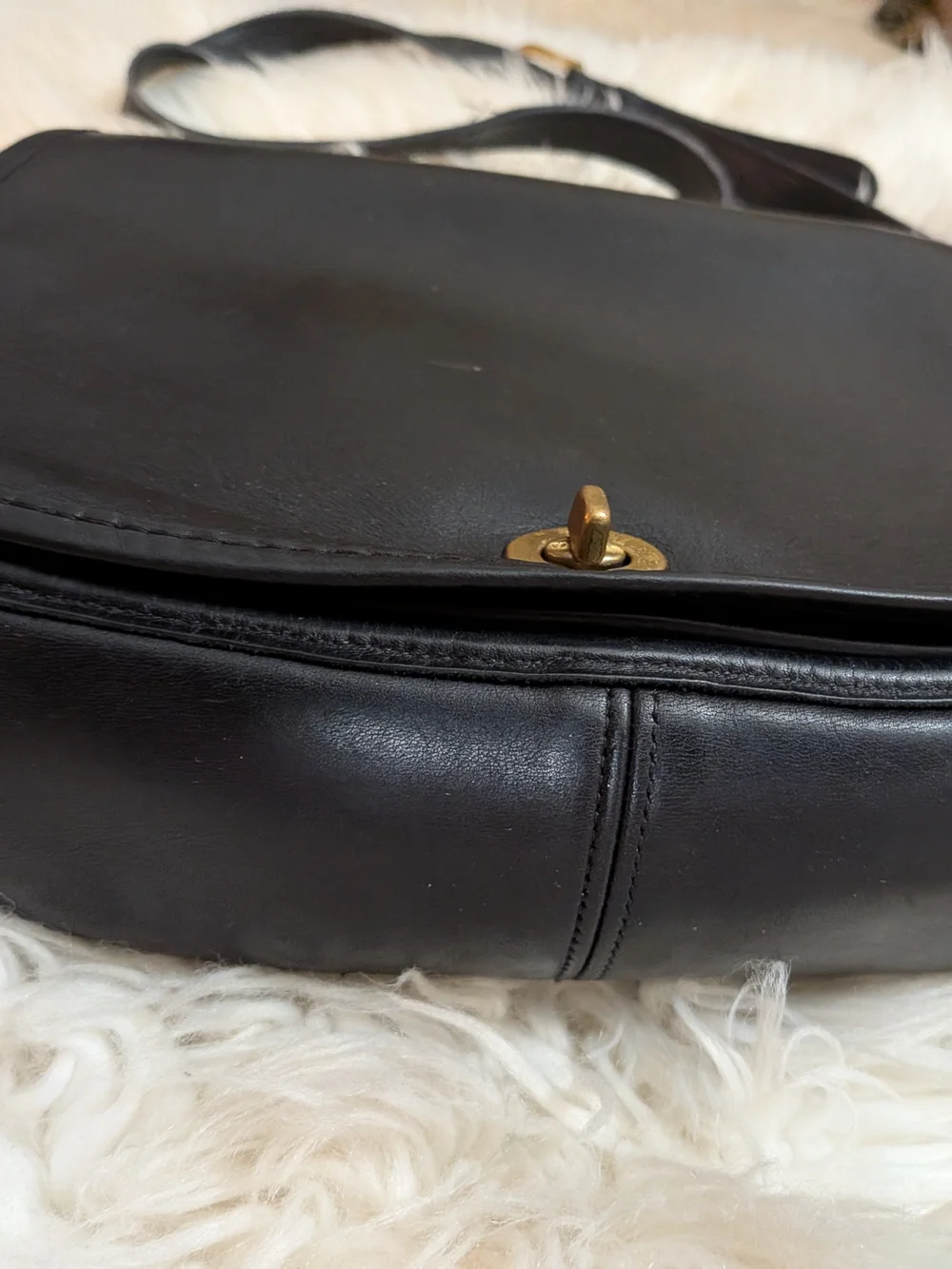 Rare Vintage Coach Small Shoulder Bag #9530 Black Glove-Tanned Leather - Made US